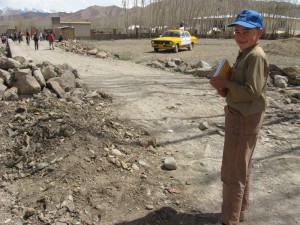 zekerullah going to school in Bamiyan
