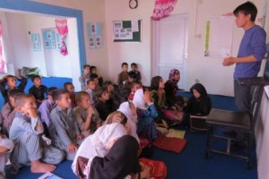 Ali teaching at Street Kids' School.preview